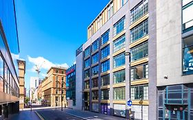 Hilltop Serviced Apartments - Piccadilly